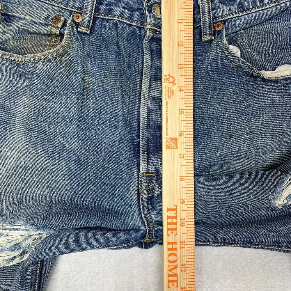 Levi's 501 Jeans Mens Blue Denim Distressed Mid Rise Straight Button Fly 32X32.5